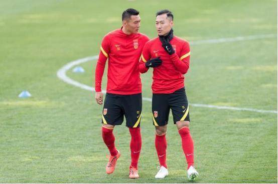 开云体育下载-吴曦:承担队长职责团结球队 做好40强赛困难准备